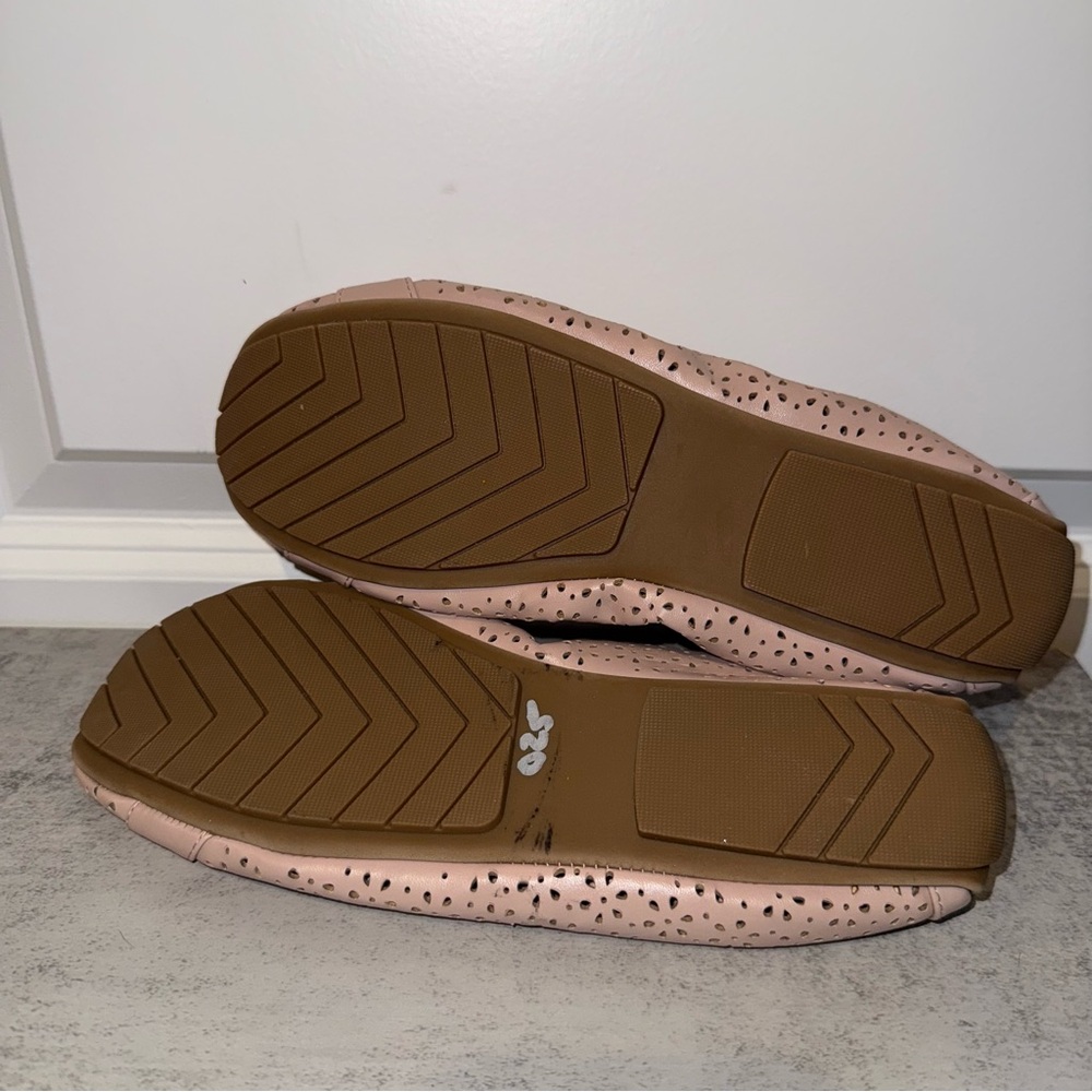 Me Too Light Pink Flats Size 6.5 - Picture 6 of 7